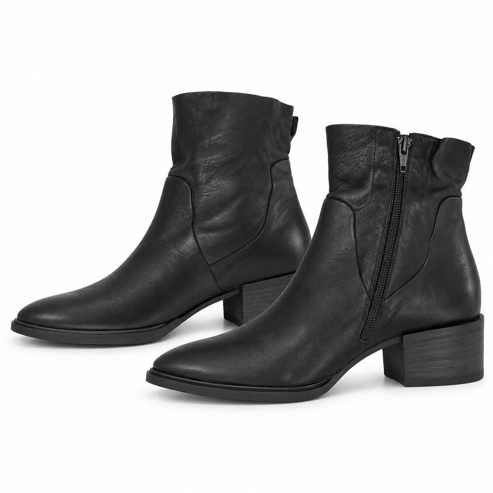 Paul Green Willow Women’s 7 Black Leather Pointed Toe Ankle Boots NWOB